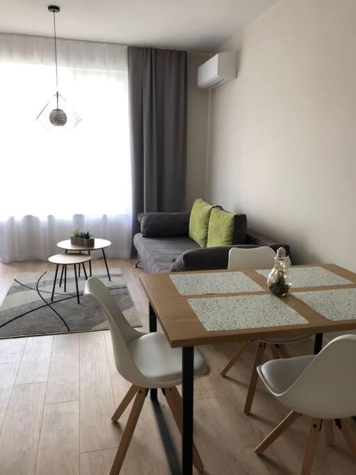 *Hot* Main Square Brand New Luxury Apartment Burgas Extérieur photo